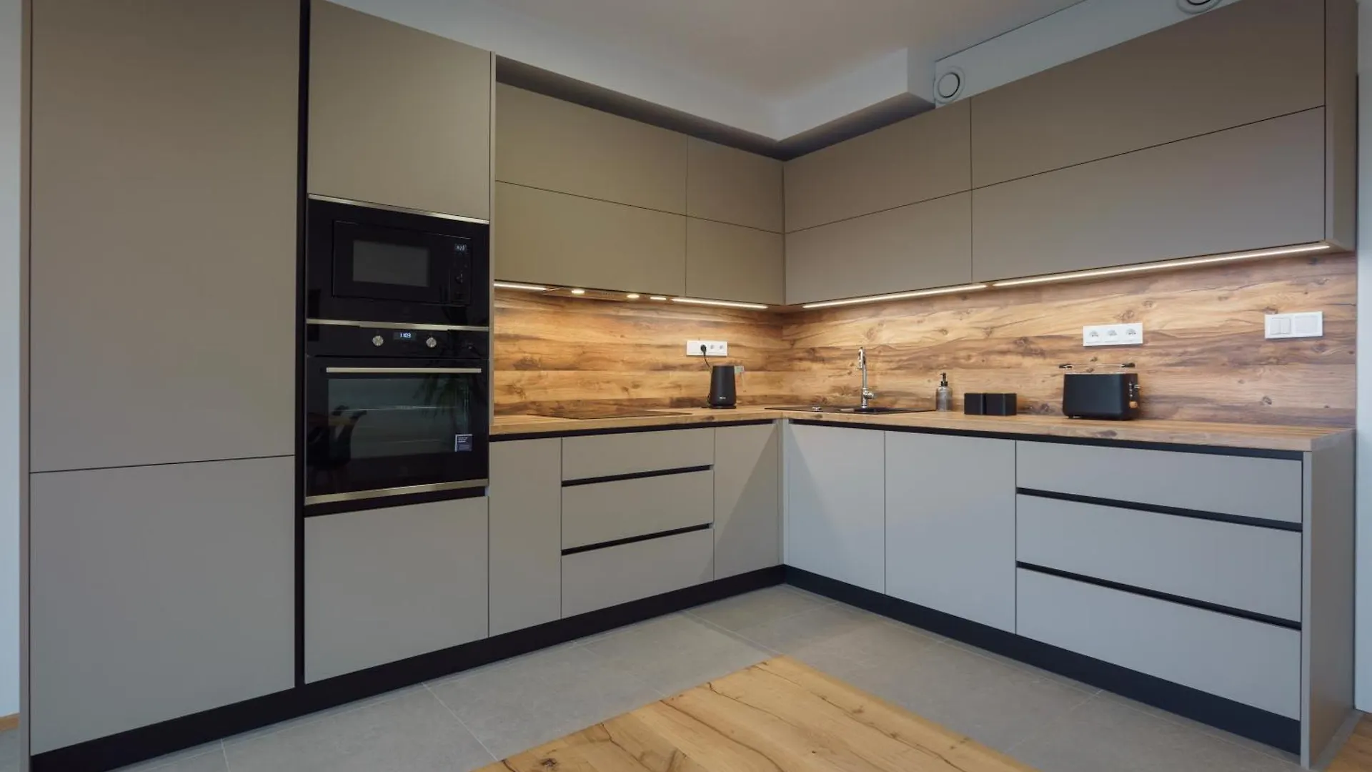 Apartments Podebradova Premium location