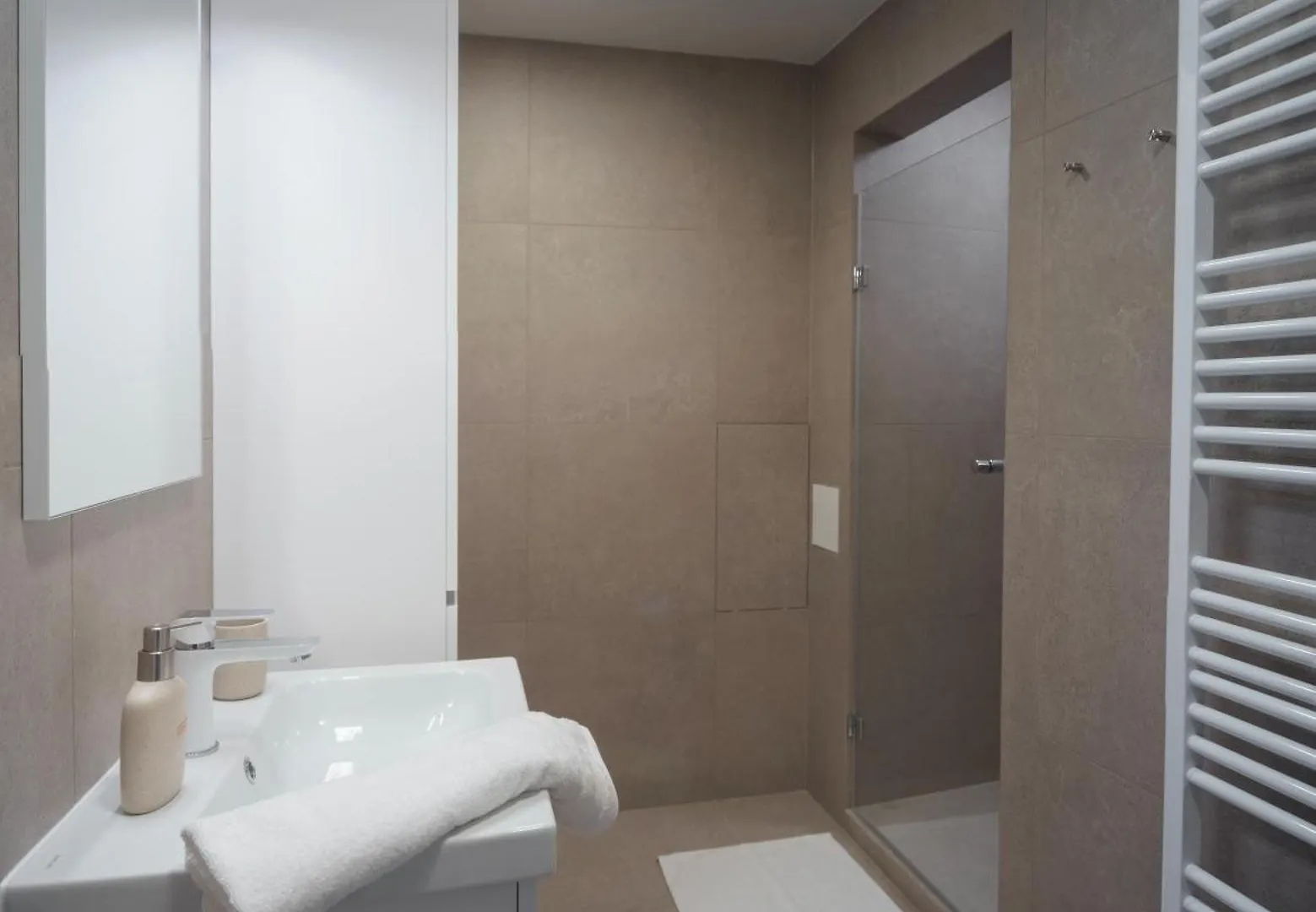 Apartments Podebradova Premium Brno 0*,